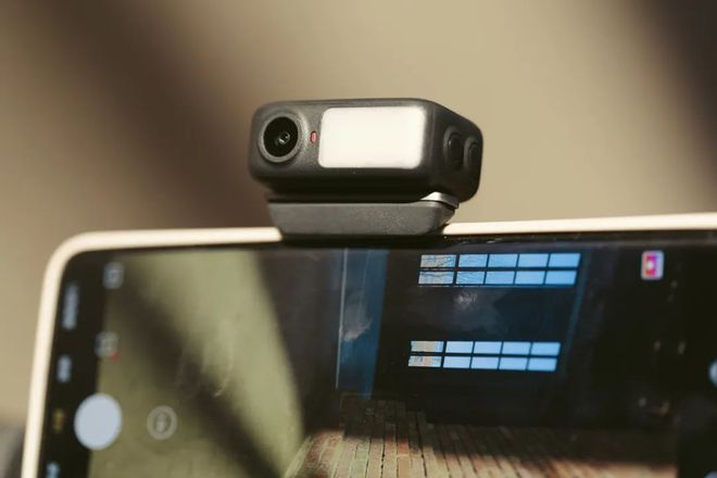 Moblie 7 Pro稳定器首发初体验！爱游戏app入口549元！大疆OSMO(图9)