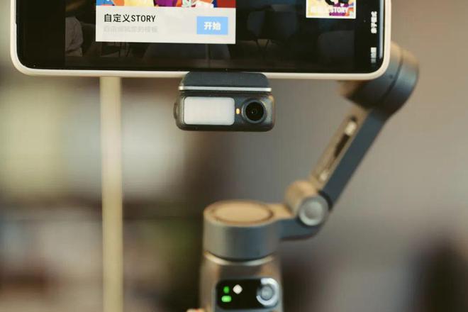 Moblie 7 Pro稳定器首发初体验！爱游戏app入口549元！大疆OSMO(图12)